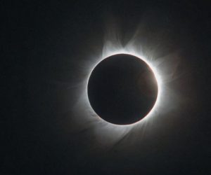 8 апреля 2024 года, землян ждет полное солнечное затмение: что может наука, узнать из наблюдений затмения?