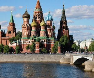 Лучшие места для путешествий молодежи в России